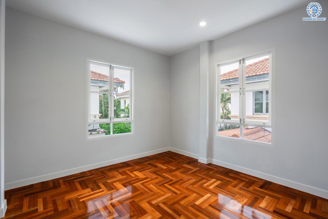 บ้านมือสองตกแต่งใหม่ แบรนด์ LH ม.ชัยพฤกษ์ บางบัวทอง หลังมุม เนื้อที่ 57.7 ตร.ว. ฟังก์ชัน 3 ห้องนอน 2 ห้องน้ำ จอดรถ 2 คัน พร้อม facilities ครบครัน บนทำเลเดินทางสะดวก ติดถนนบางกรวย-ไทรน้อย ใกล้เซ็นทรัลเวสต์เกต และรถไฟฟ้าสายสีม่วง "สถานีบางพลู"